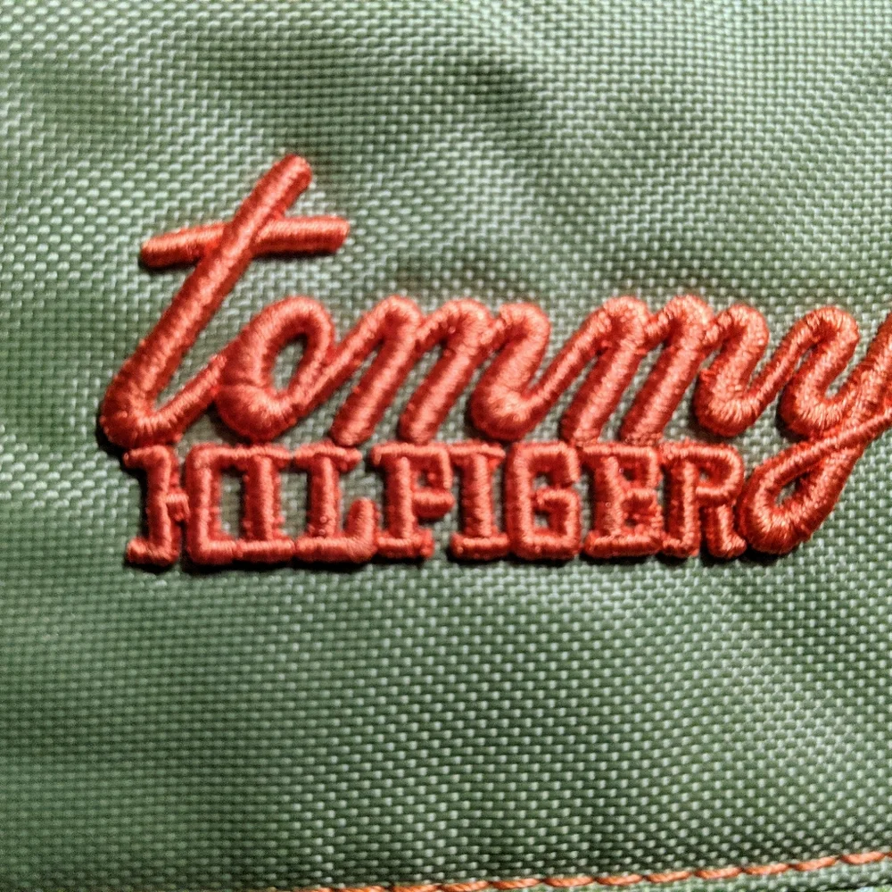 Tommy Hilfiger Vintage Y2K/Aughts Lime Green Embroidered Coin Purse Keychain